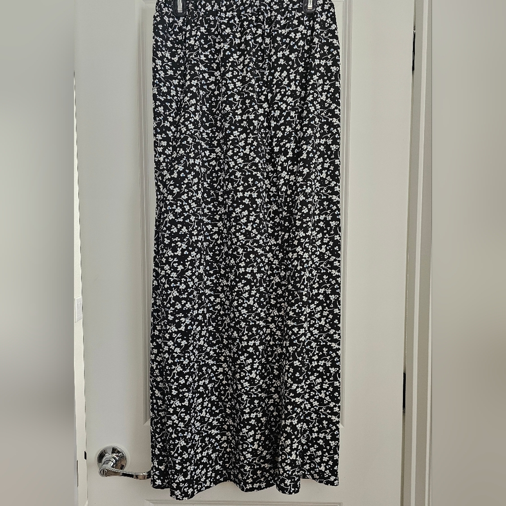 SHEIN Black and White Floral A-Line Maxi Skirt